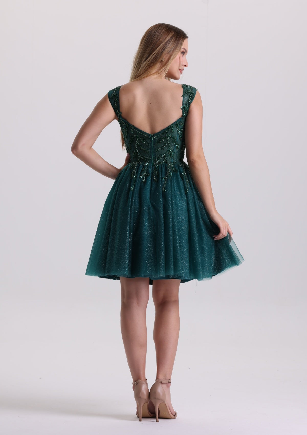 Luxury Spaghetti Strap Beaded Tulle Homecoming Dress