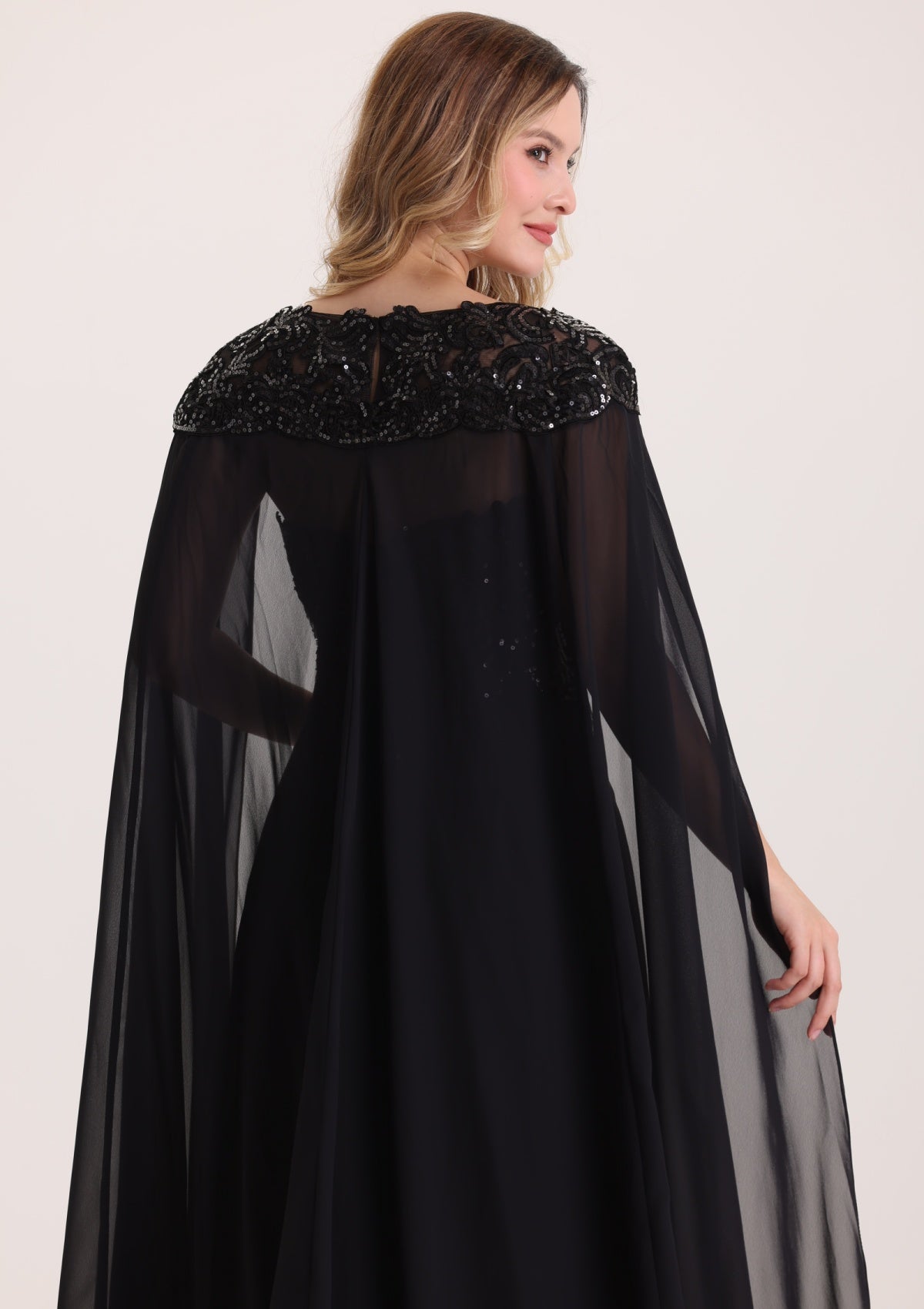 Elegant Sequin Scoop Neck Chiffon Evening Dress