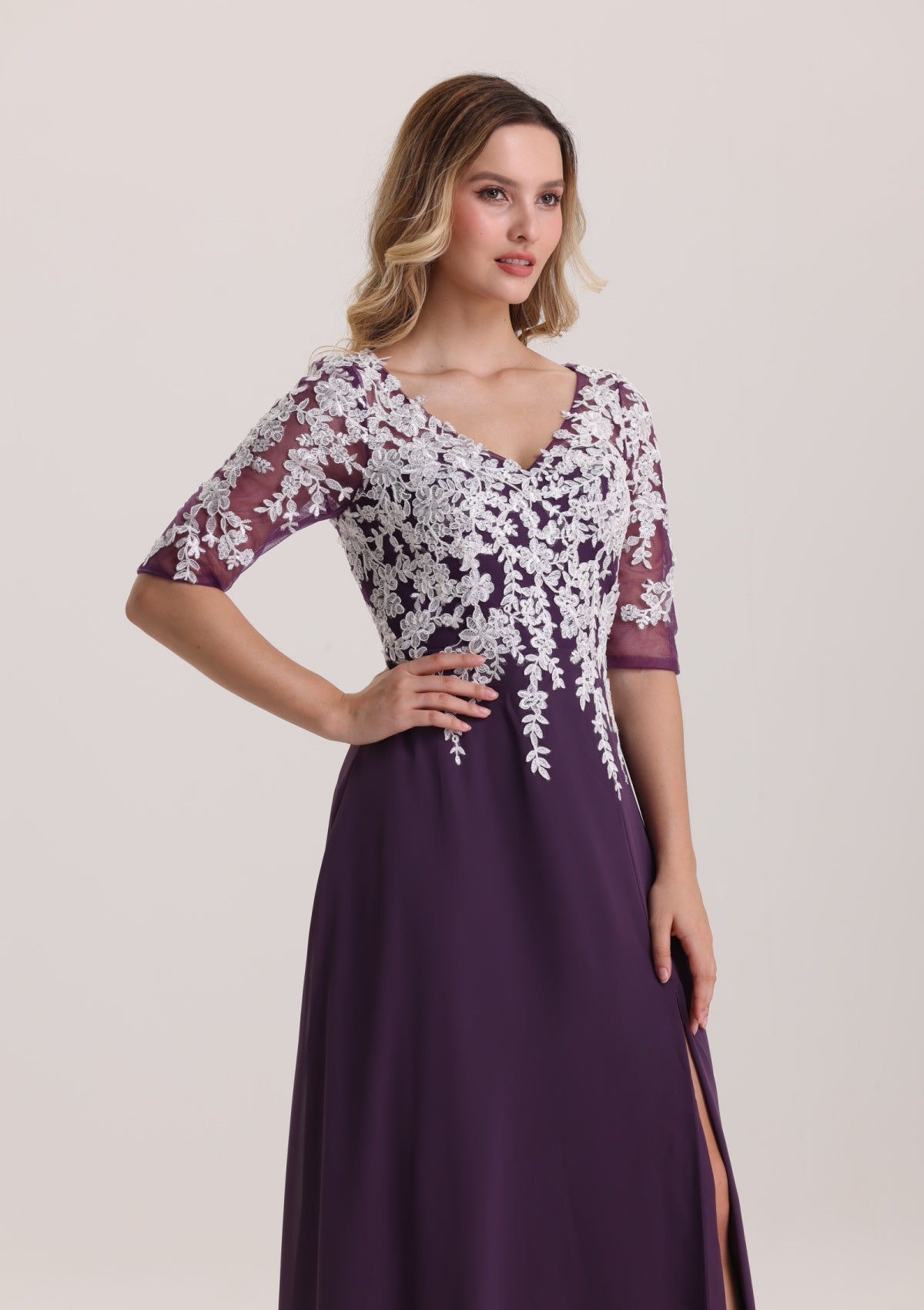 Elegant Lace Appliques Chiffon Mother of The Bride Dress