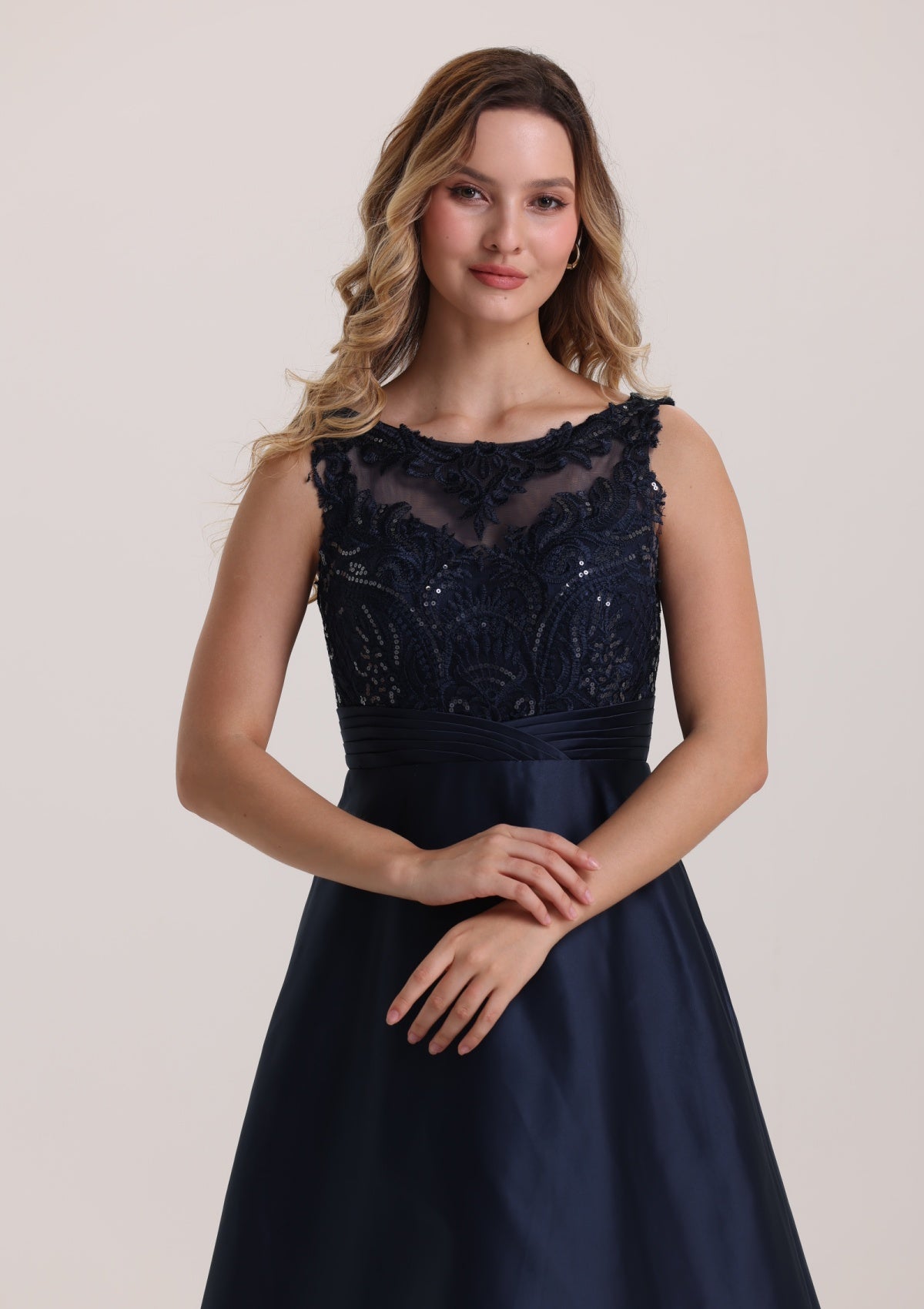 Gorgeous Sleeveless Sequin Lace Appliques Evening Dress with Pockets