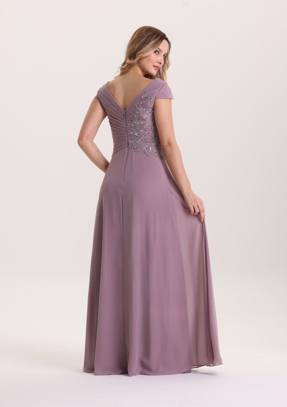 Elegant V Neck Appliques Chiffon Mother of The Bride Dress