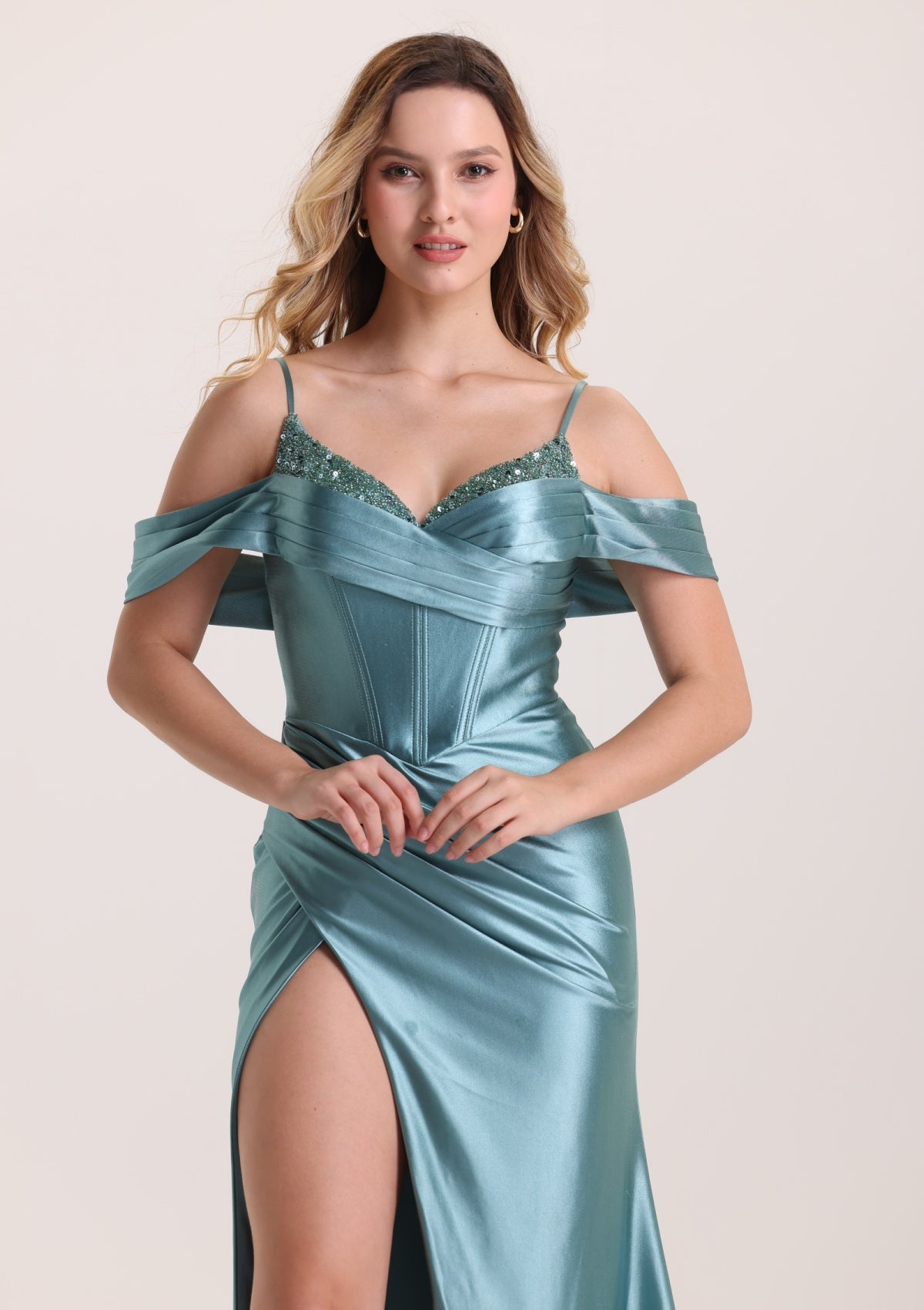 Designed Off Shoulder Corset Satin Prom Dress with Train